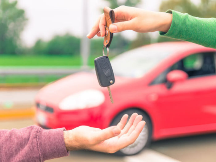 comprehensive-guide-to-selling-your-car-700x525