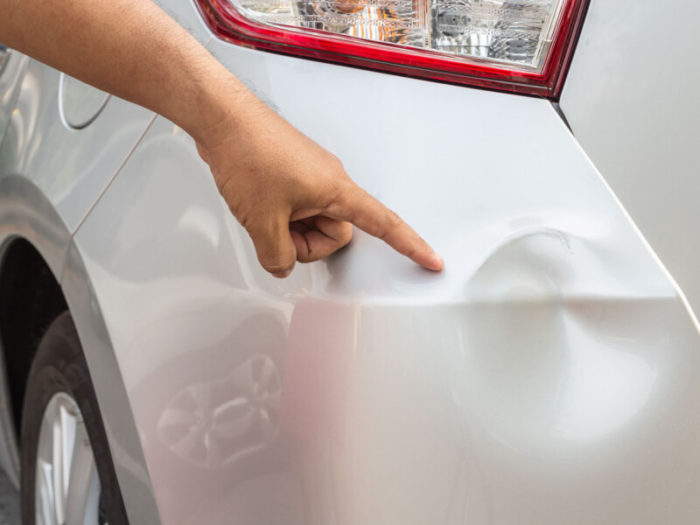 removing-bumper-dents-effortlessly-700x525